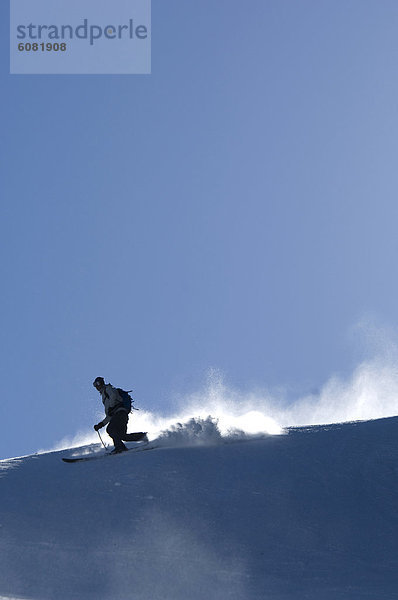 Helligkeit  Mann  Himmel  blau  Skisport