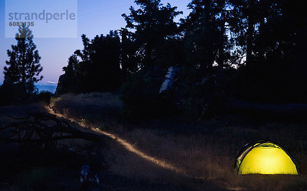beleuchtet  Berg  Nacht  Campingplatz  Zelt  Nevada  Einsamkeit