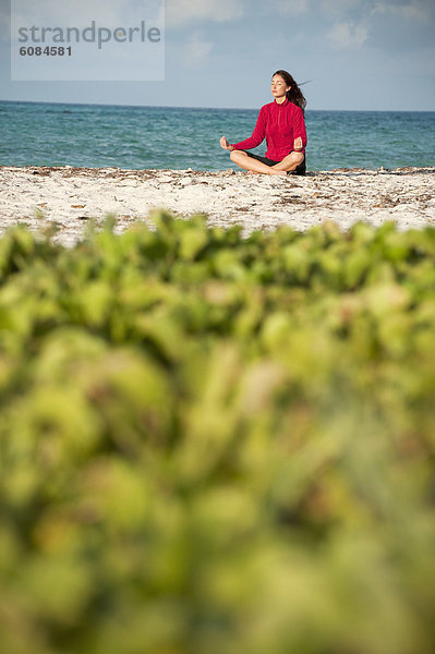 Frau  Meditation  Everglades Nationalpark  Florida