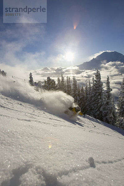 Skifahrer  Sonnenuntergang  Gesichtspuder  tief