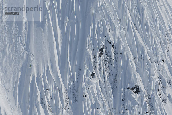 Skifahrer  drehen  Produktion  Alaska  steil  Gelände