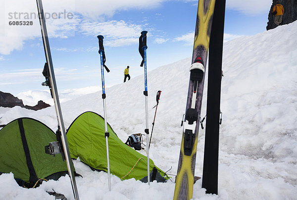 Ski  gehen  Tasche  Fokus auf den Vordergrund  Fokus auf dem Vordergrund  2  Klettern  Gebirgskamm