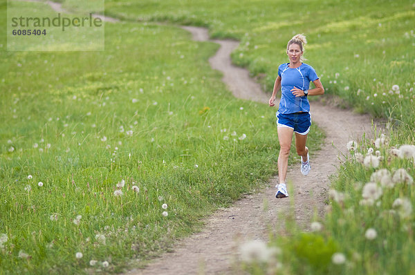 Marathonlauf  Marathon  Marathons  folgen  Zug  Läufer  Boulder  Colorado