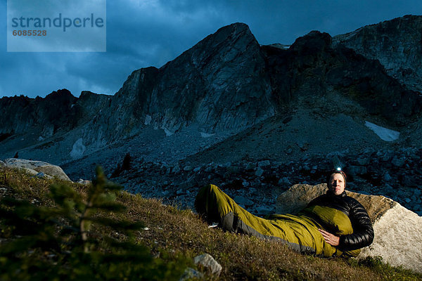 Berg  Mann  Schnee  Hintergrund  Wiese  Campingzelt