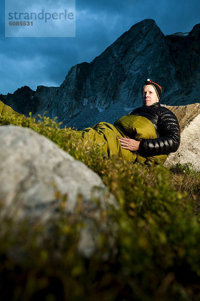 Berg  Mann  Schnee  Hintergrund  Wiese  Campingzelt