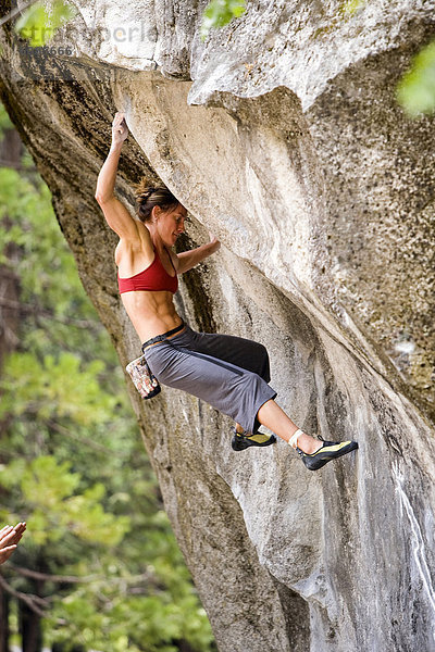 Felsbrocken  Klettern  Yosemite Nationalpark  Freeclimbing