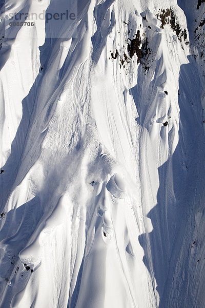 Berg  Ski  Skifahrer  absteigen  groß  großes  großer  große  großen  extrem  Alaska