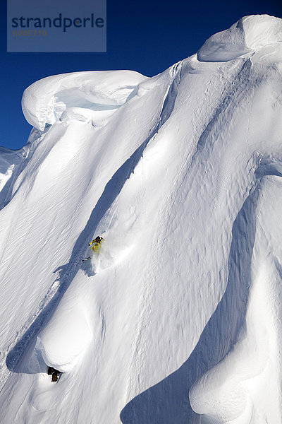 Ski  Skifahrer  absteigen  groß  großes  großer  große  großen  Alaska