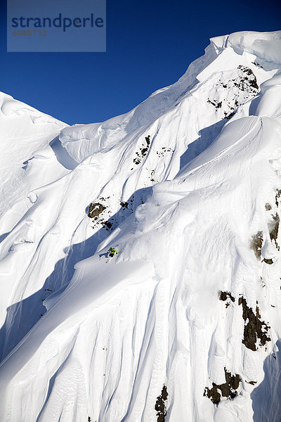 Ski  Skifahrer  absteigen  groß  großes  großer  große  großen  Alaska