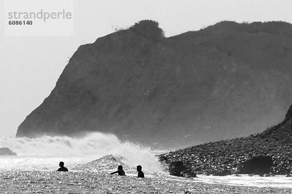 Kitesurfer  Fotografie  warten  ankommen  Steilküste  weiß  schwarz  Hintergrund  3