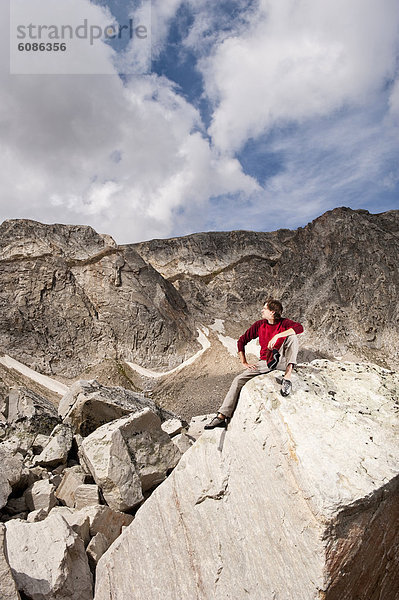 nahe  Berg  Mann  Fröhlichkeit  sitzend  Gesundheitspflege  wandern  Ansicht  Unterricht  Wyoming