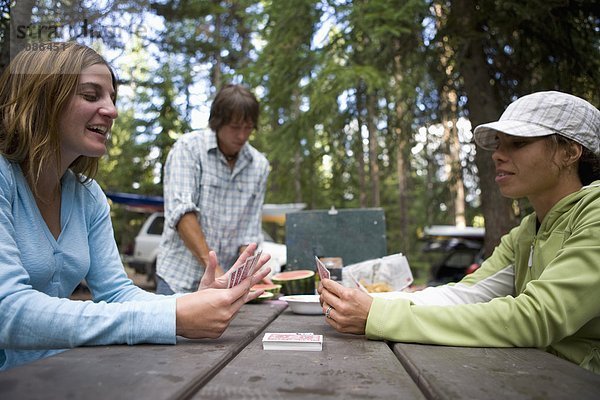 Nationalpark  Mensch  Menschen  Menschengruppe  Menschengruppen  Gruppe  Gruppen  camping  Karte  3  spielen