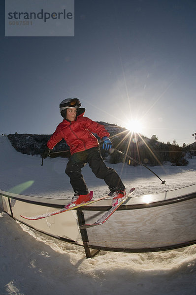 Ski  Junge - Person  fahren  Geländer  jung  Colorado  Durango