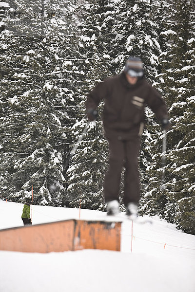 Skifahrer  Bewegungsunschärfe  springen  Ski  Himmel  bekommen