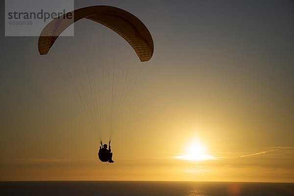 Sonnenuntergang  über  Wind  fahren  Ozean  Gleitschirm  Kalifornien