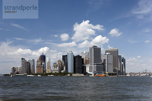 USA  New York City  Blick auf die Skyline