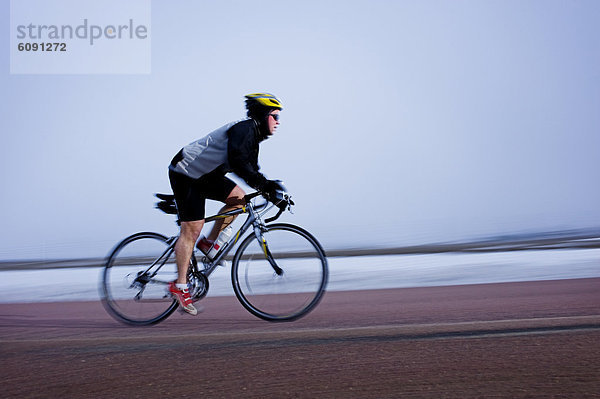 Kälte  Winter  Mann  Tag  Nebel  Fahrrad  Rad