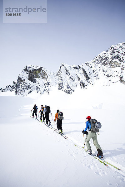 durchsichtig  transparent  transparente  transparentes  Tag  unbewohnte  entlegene Gegend  Ski