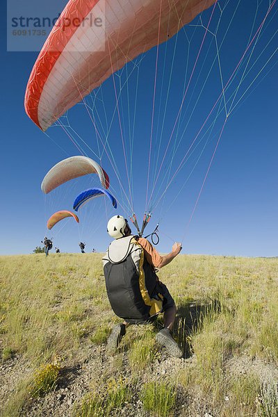 Wind  fliegen  fliegt  fliegend  Flug  Flüge  Gleitschirm  Entdeckung