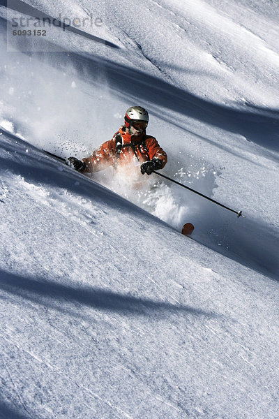 Skifahrer  Tag  Gesichtspuder  Sonnenlicht  bezahlen  zahlen  Telemark