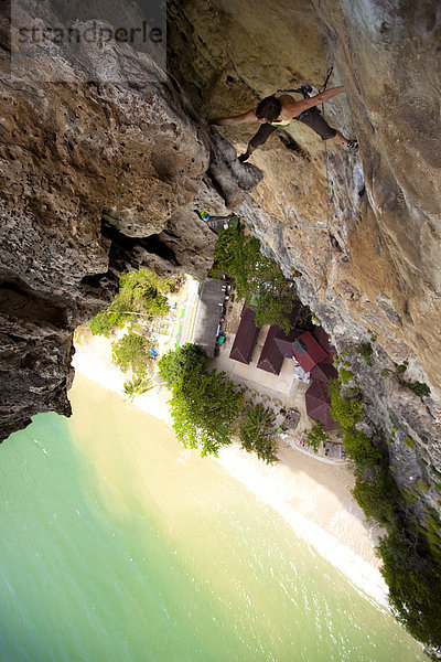 hoch  oben  Wand  Steilküste  Klettern  österreichisch  Kalkstein  Thailand