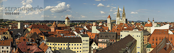 Deutschland  Bayern  Regensburg  Altstadtansicht