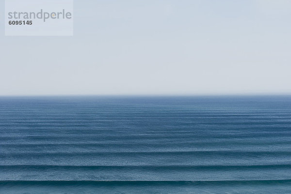 Portugal  Algarve  Sagres  Blick auf den Atlantik mit Wellen