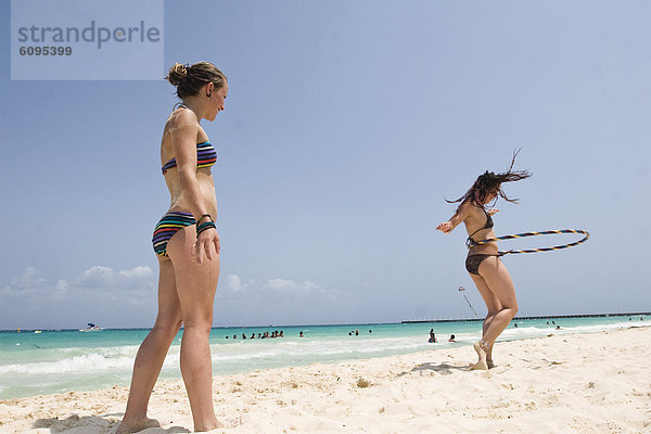 Strand  Mexiko  springen  Mädchen  Freund