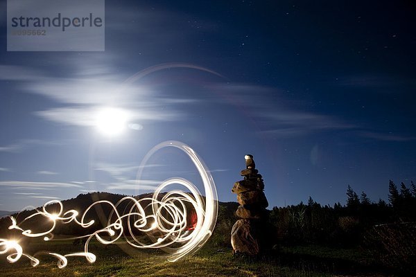 Felsbrocken  Beleuchtung  Licht  Hintergrund  Mond  streichen  streicht  streichend  anstreichen  anstreichend  Steinhaufen  voll  Idaho