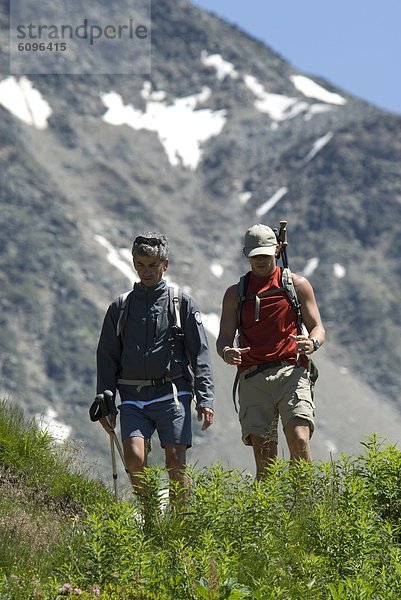 Führung  Anleitung führen  führt  führend  Berg  Diskussion  wandern  Alpen  2  Terminplanung
