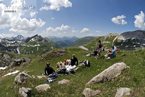 hoch  oben  nehmen  ruhen  über  Berg  See  wandern  Gletscher  Alpen  Rest  Überrest  schweizerisch