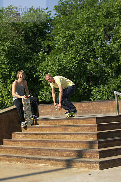 Stufe  Skateboarder  Kunststück  2