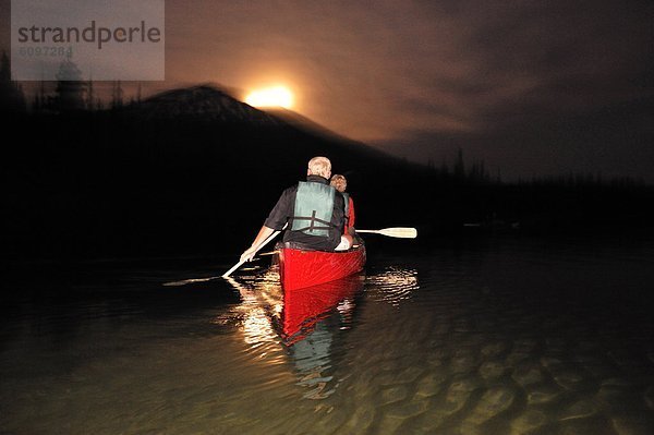 Berg  unterhalb  See  Boot  Kanu  rot  Mondschein  Oregon