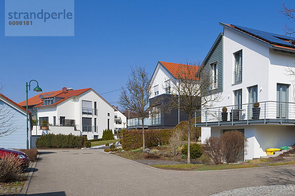 Deutschland  Baden Württemberg  Winnenden  Moderne Einfamilienhäuser