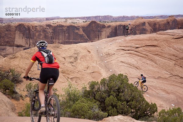 Felsbrocken  Frau  Berg  1  Fahrrad  Rad  Moab  Utah