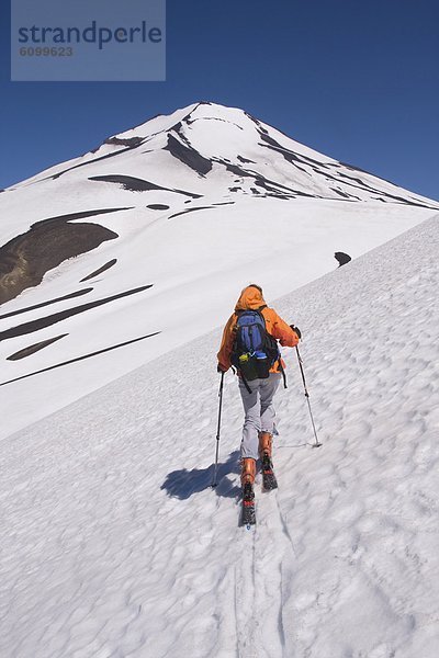 Bergsteigen  hoch  oben  Frau  Berg  Ski  Anden  Lonquimay  Chile  Südamerika