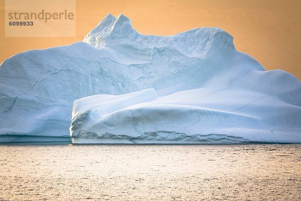 Eisberg  einsteigen  Wasser  Kanada  Meeresarm  Nunavut
