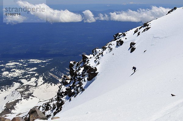 Berggipfel  Gipfel  Spitze  Spitzen  Skifahrer  absteigen  Berg  Kalifornien
