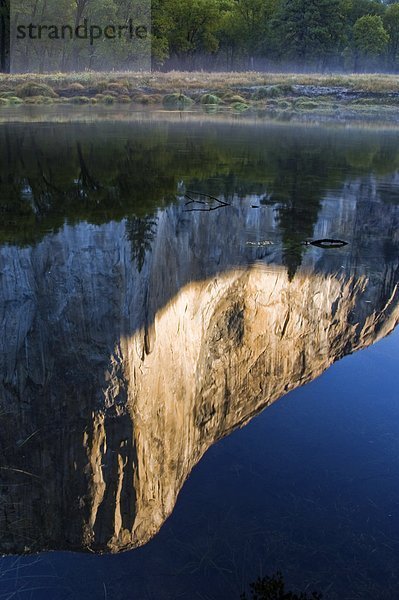 Morgen  Spiegelung  früh  Sonnenlicht  Kalifornien  Yosemite Nationalpark