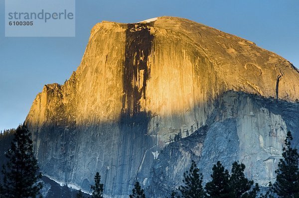 Kuppel Nationalpark Sonnenuntergang sonnenbaden sonnen Kalifornien Yosemite Nationalpark Kuppelgewölbe Hälfte