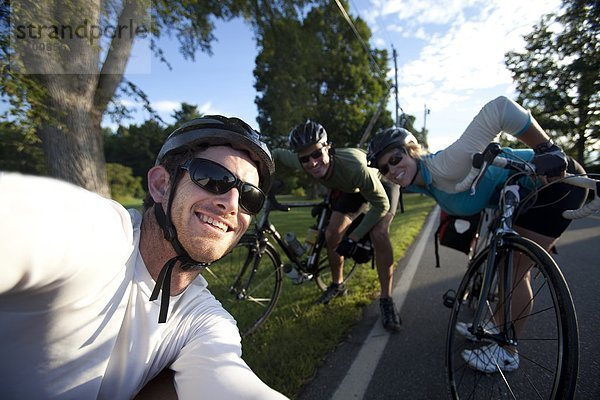 Portrait  lächeln  fahren  Fahrradfahrer  3  Maine  mitfahren