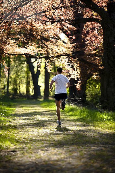 Mann  folgen  rennen  müde  weiß  Hemd  New York City  Kleidung  vorwärts  Höhle