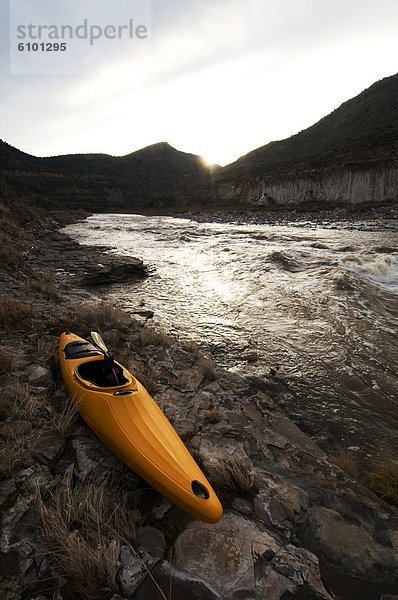 Wasserrand  Geschwindigkeit  ruhen  Fluss  Kajak  Wildwasser  Arizona  Fenstersims  Speisesalz  Salz  Brandung