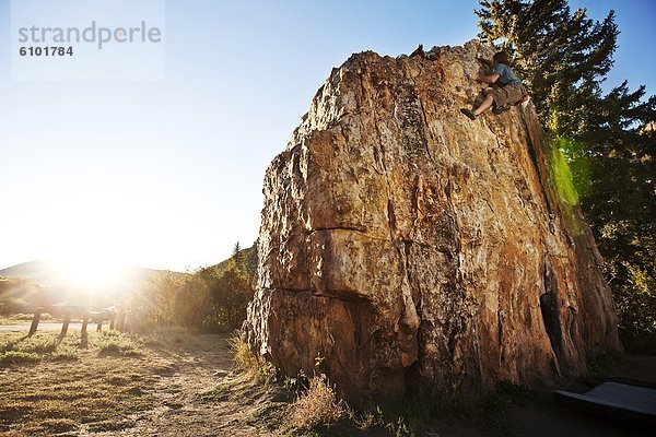 Mann  Sonnenuntergang  jung  Freeclimbing  Colorado
