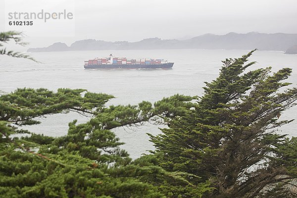 Schiff  Kreuzform  Kreuz  Kreuze  Bucht  Kalifornien  Container