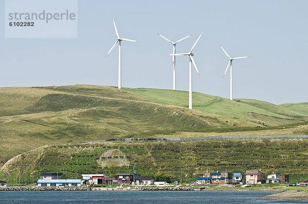Sojasoße Windturbine Windrad Windräder über Stadt Hokkaido Japan Soya
