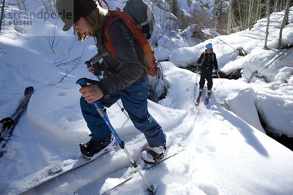 Bruder  wandern  unbewohnte  entlegene Gegend  2  Kalifornien