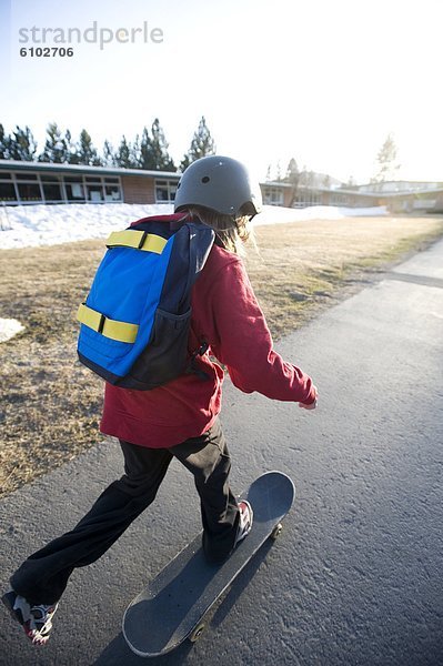Junge - Person  fahren  See  Skateboard  Kalifornien