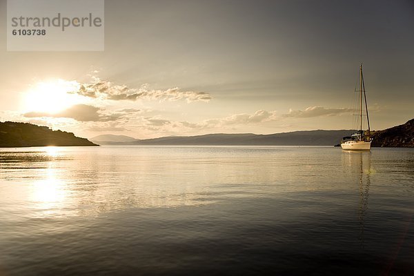 Sonnenuntergang Tretboot Anker Griechenland Hydra