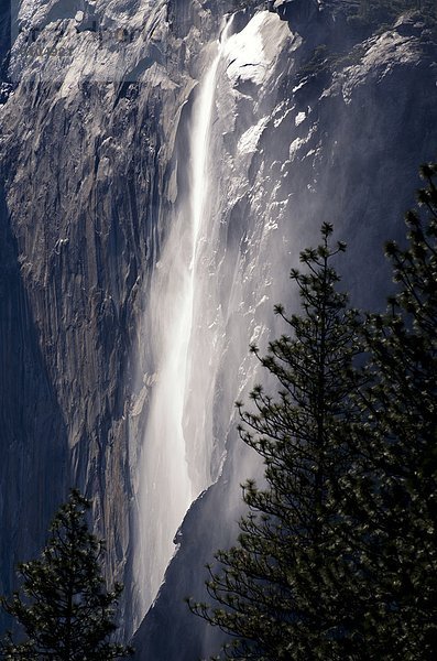 Winter  fließen  früh  Wasserfall  Entdeckung  Jahreszeit  Yosemite Nationalpark  Kalifornien